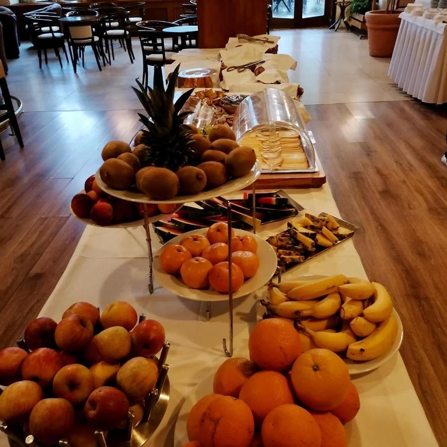 Hotel & Penzion Grand Matej Banská Štiavnica المظهر الخارجي الصورة