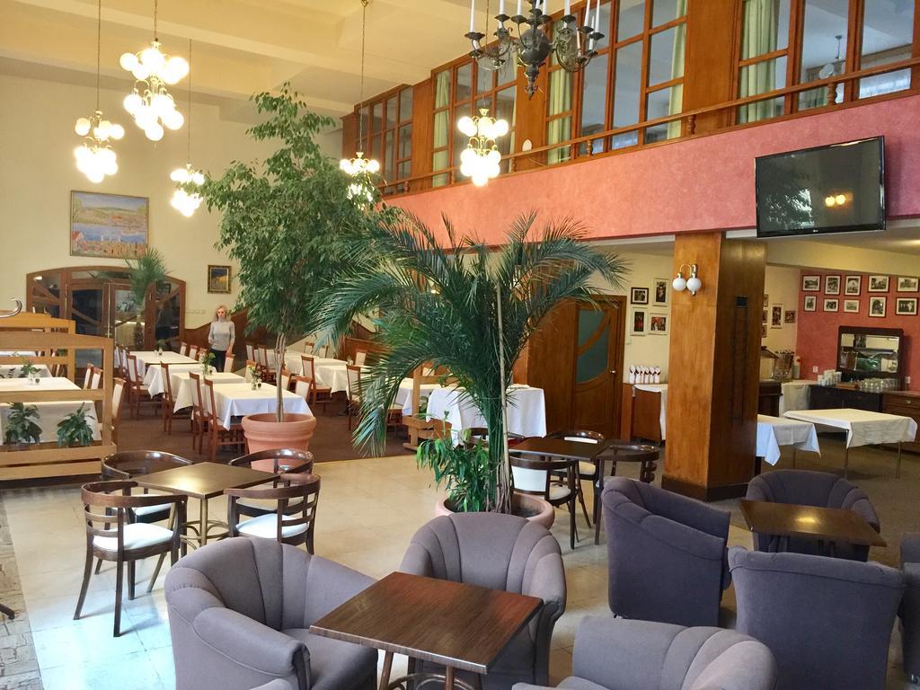 Hotel & Penzion Grand Matej Banská Štiavnica المظهر الخارجي الصورة