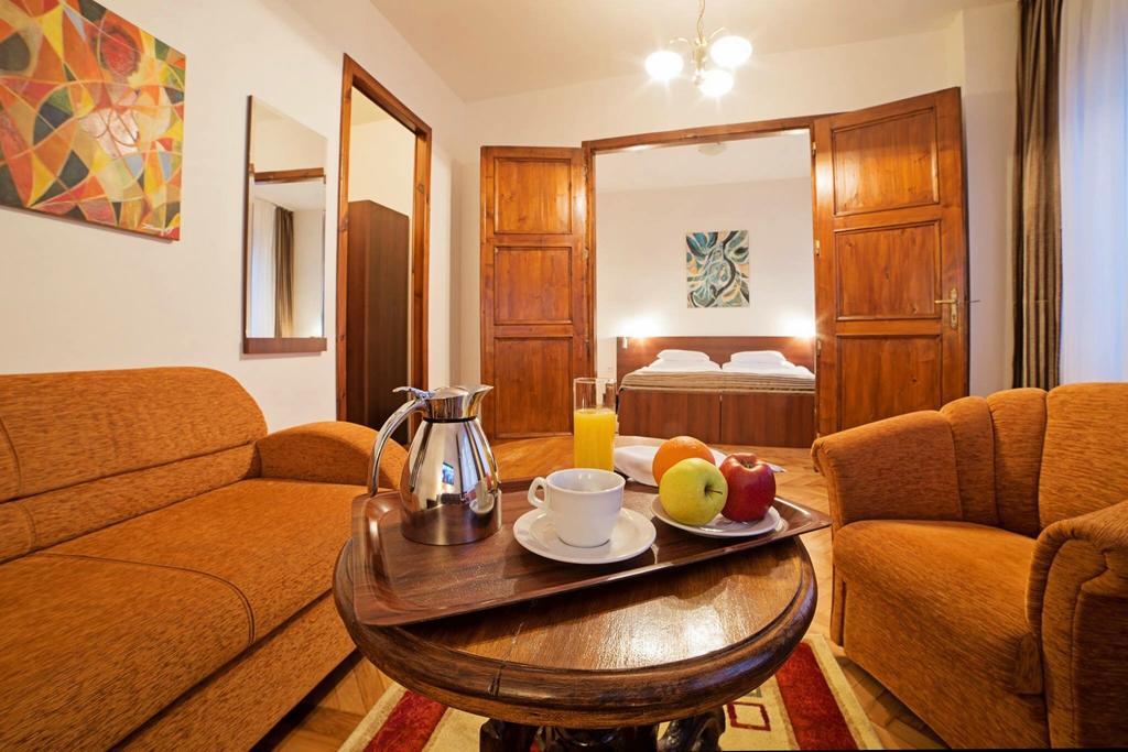 Hotel & Penzion Grand Matej Banská Štiavnica المظهر الخارجي الصورة
