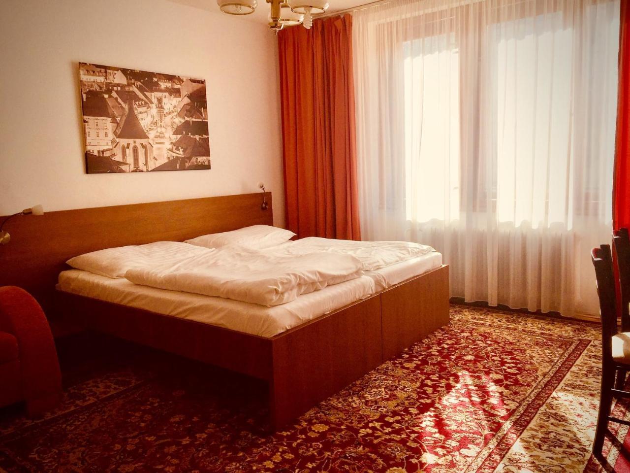 Hotel & Penzion Grand Matej Banská Štiavnica المظهر الخارجي الصورة